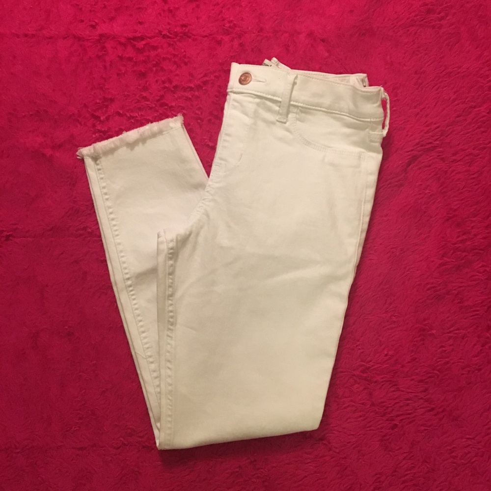 Girls Capri white ripped jeans